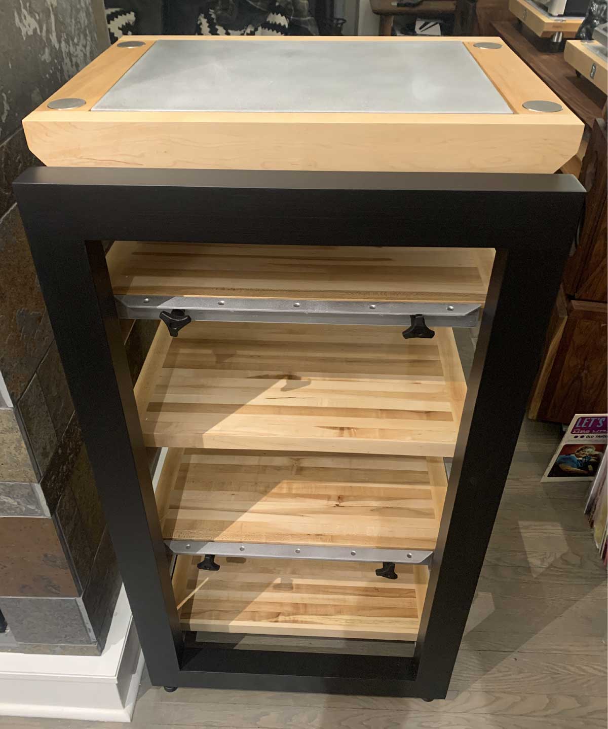 Cable_Management_Rack Sean’s MK II isolation platforms